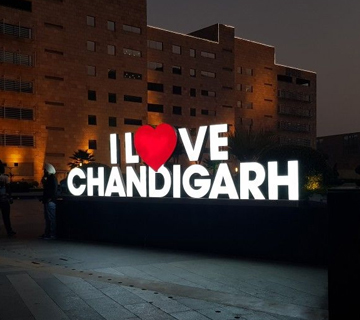 Amritsar to Chandigarh Taxi Service