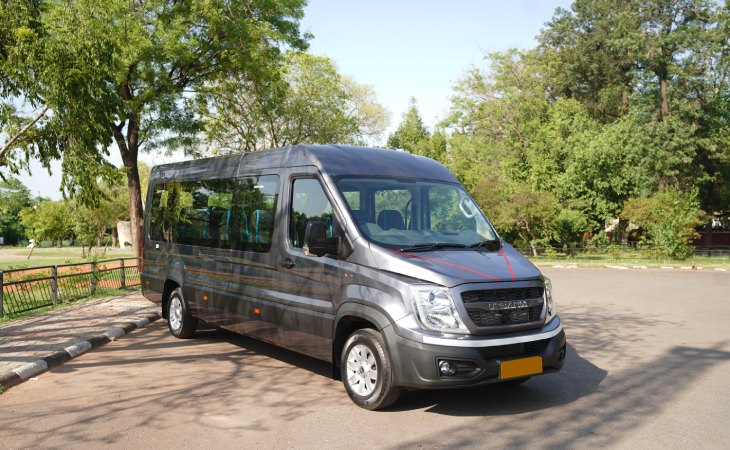 Force Urbania Tempo 17 Seater