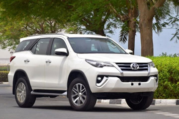 Luxury Cab Fortuner in Amritsar